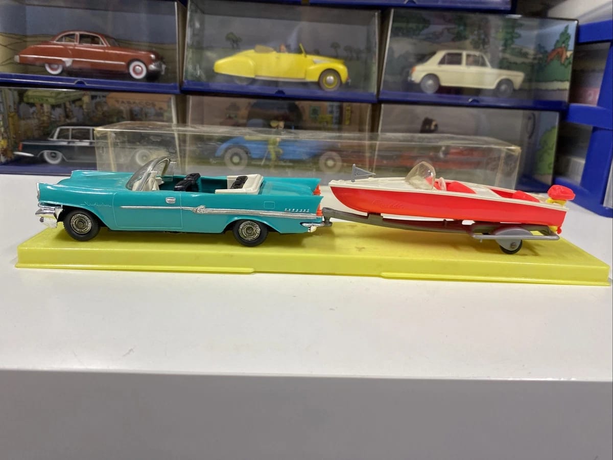 PREOWNED NOREV 1/43 Chrysler New Yorker with Rocca dinghy